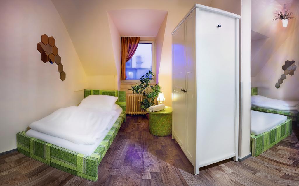Frankfurt Hostel Frankfurt am Main Room photo